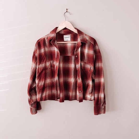 Abercrombie & Fitch Tops - abercrombie red plaid cropped shirt